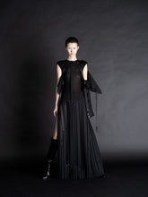 Load image into Gallery viewer, LONG PLEATED SKIRT BLACK
