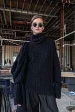Load image into Gallery viewer, Oversized Turtle Neck